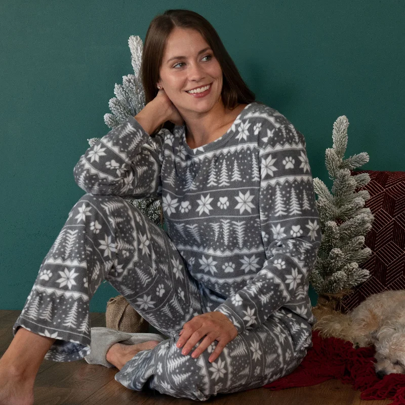 95840-winter-paw-print-pajama-set