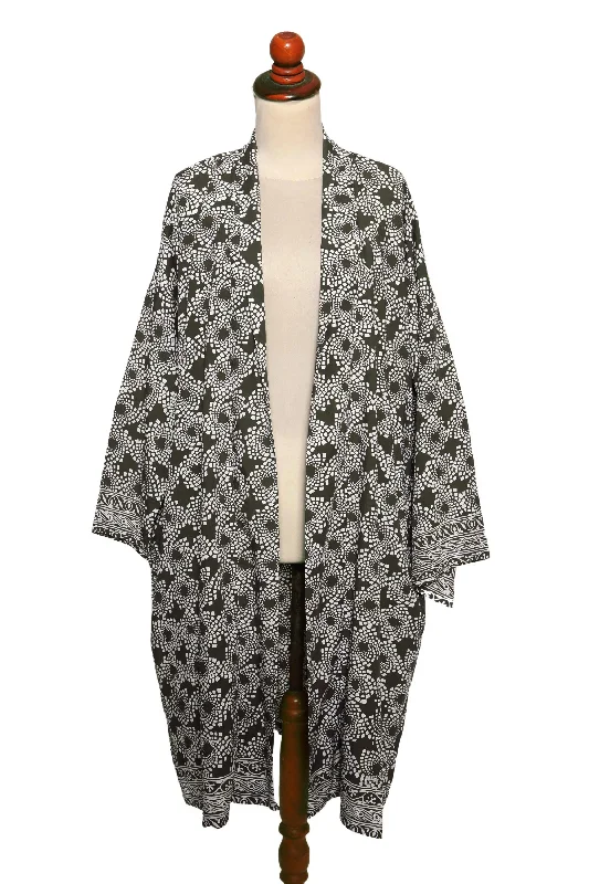 nebula-in-pewter-pewter-grey-batik-short-rayon-robe