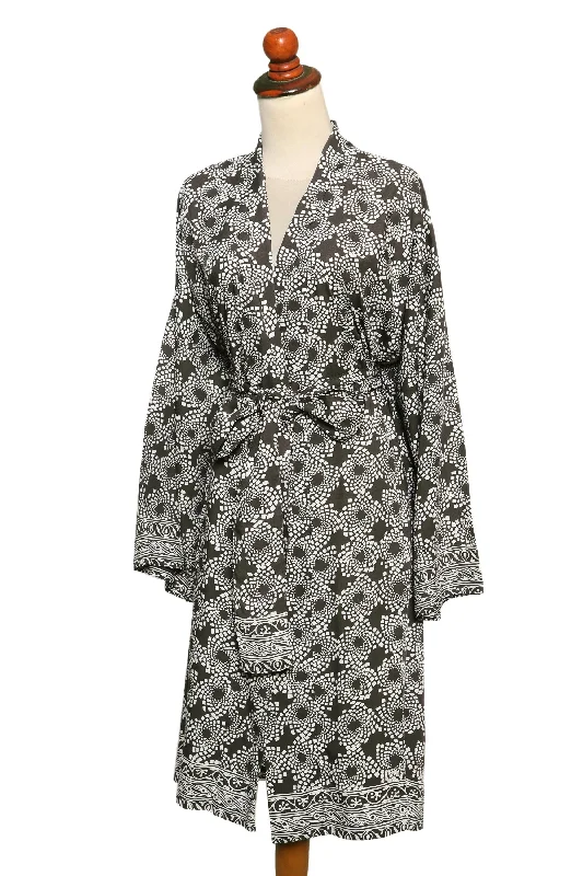 nebula-in-pewter-pewter-grey-batik-short-rayon-robe