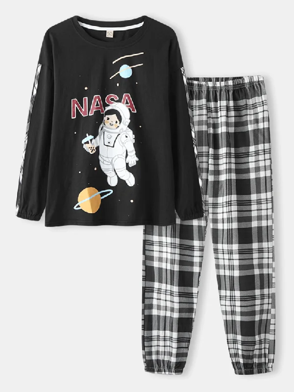 Women Girl Astronaut Print round Neck Cotton Cuffed Pajamas Sets with Plaid Pants