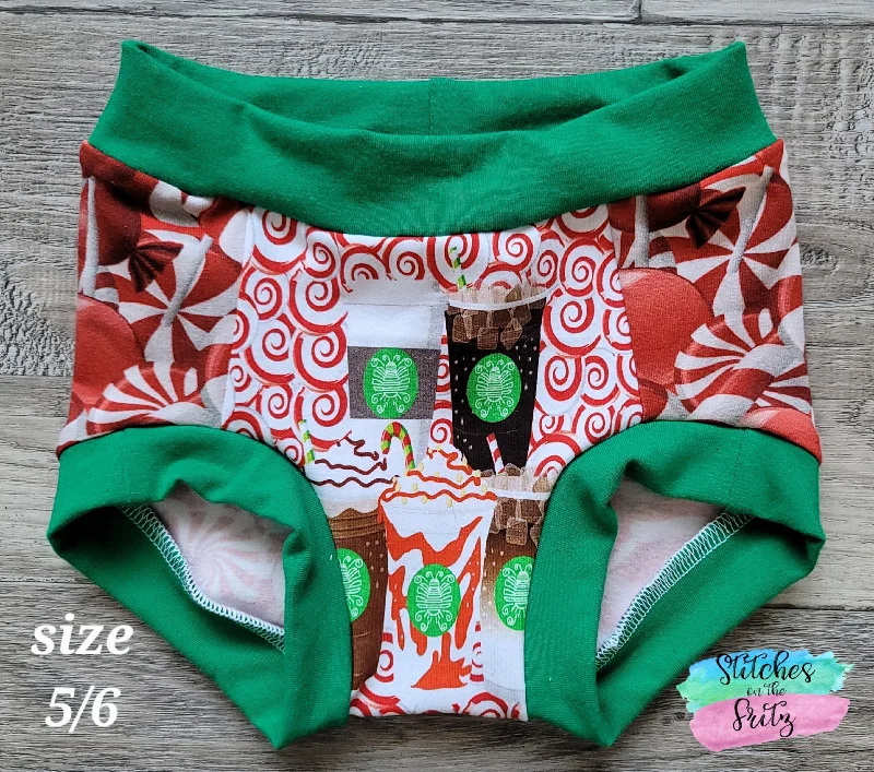 Size 5/6 Boys Briefs Christmas Coffee